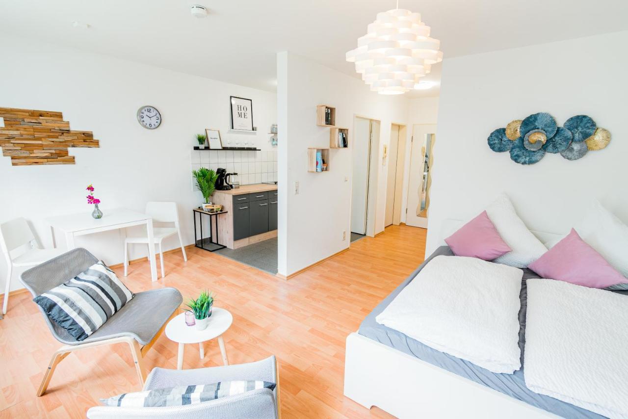 Helles Apartment In Top-Lage Mit Parkplatz Magdebourg Extérieur photo
